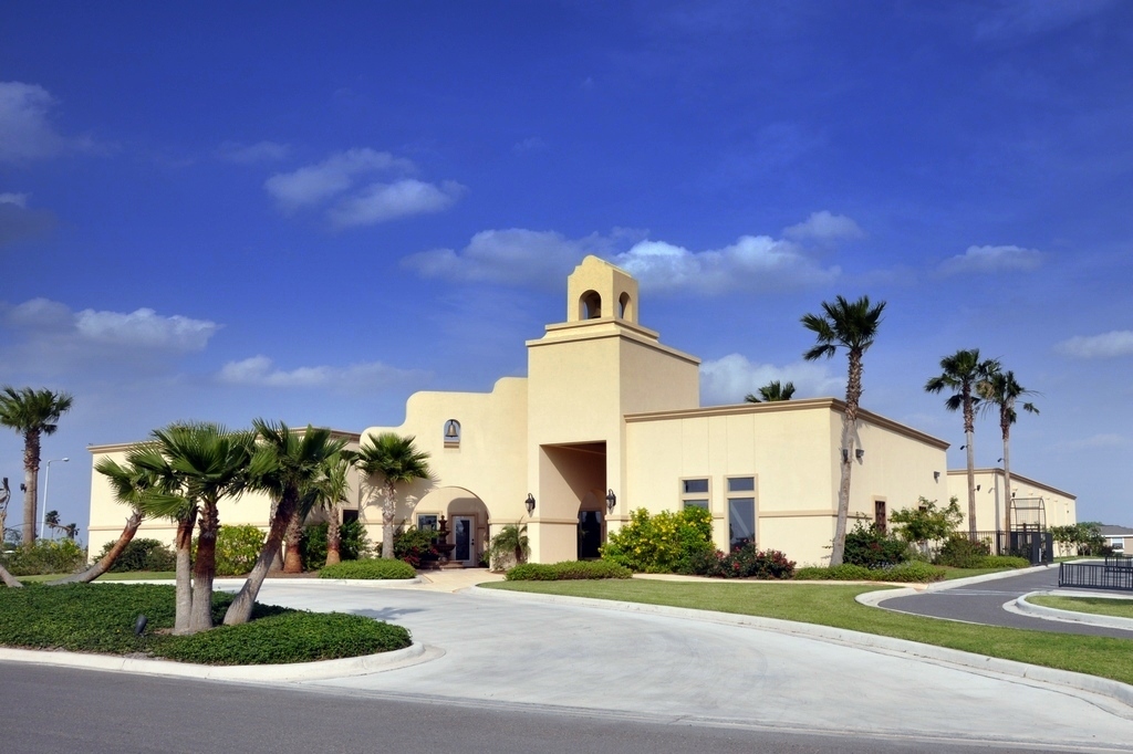 retama-village-luxury-rv-resort-keena-mezquita