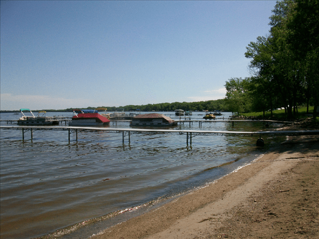 Pettit's Lakeview Campground and bar - 3 Photos - Milton, WI