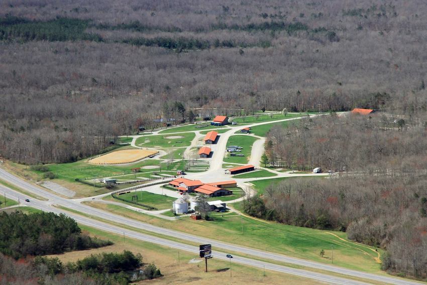 East Fork Resort   Stables Jamestown Tn 1