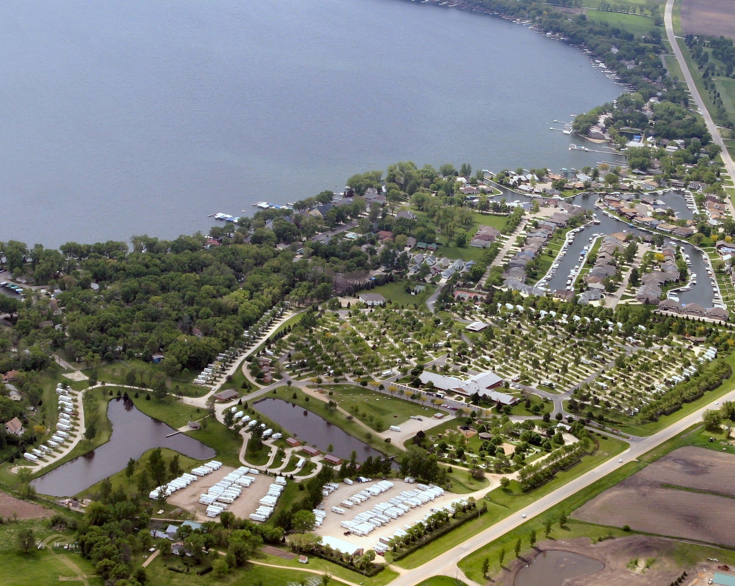 Cutty's Okoboji Resort Club Go Camping America