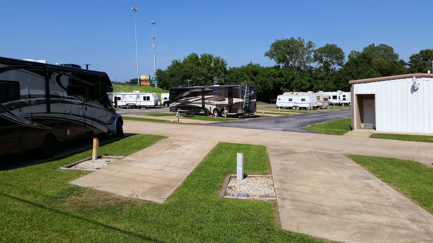 Warrior Rv Park  Aka Tulsa Warrior  Tulsa Ok 4