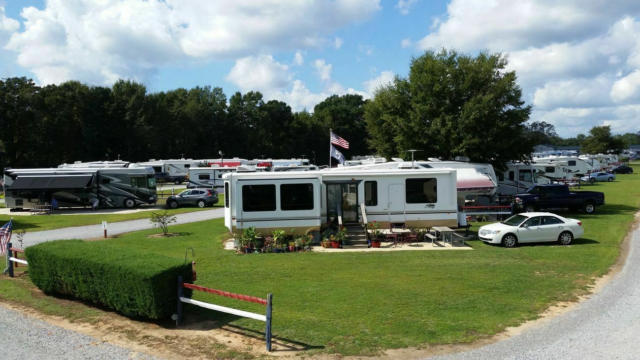 Eagle's Landing RV Park - Holt, FL - 5 Photos, 1 Reviews - Holt, FL