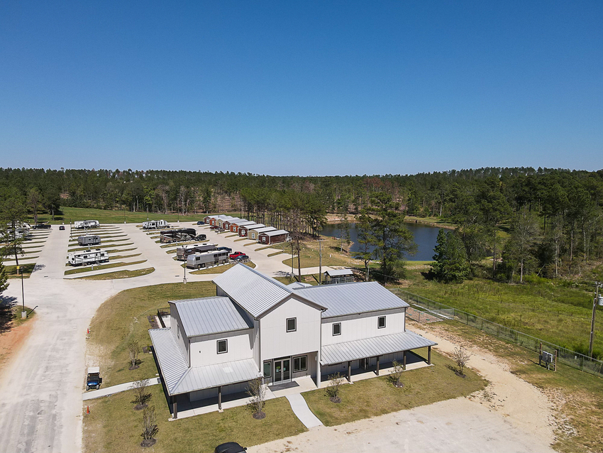 Blue Sky Lake Livingston Rv Park   Cabins Livingston Tx 17