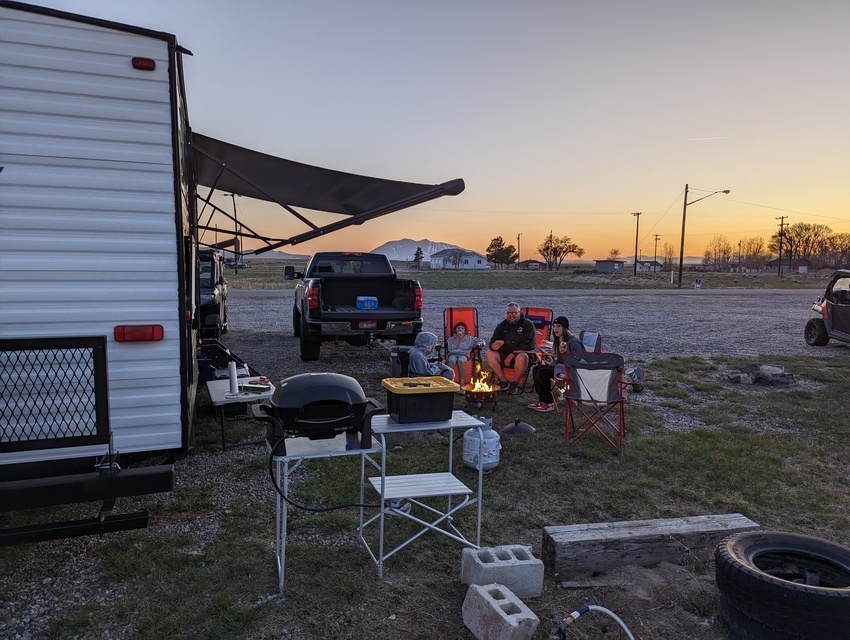 Twin Buttes Rv Atomic City Id 7