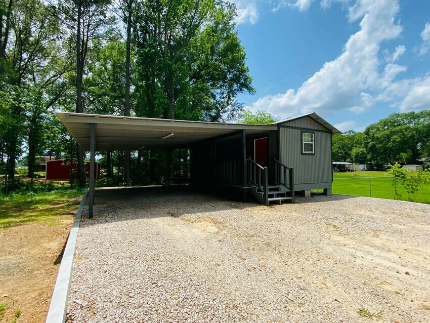 Hwy 147 Bass Cabins   Rv Zavalla Tx 0