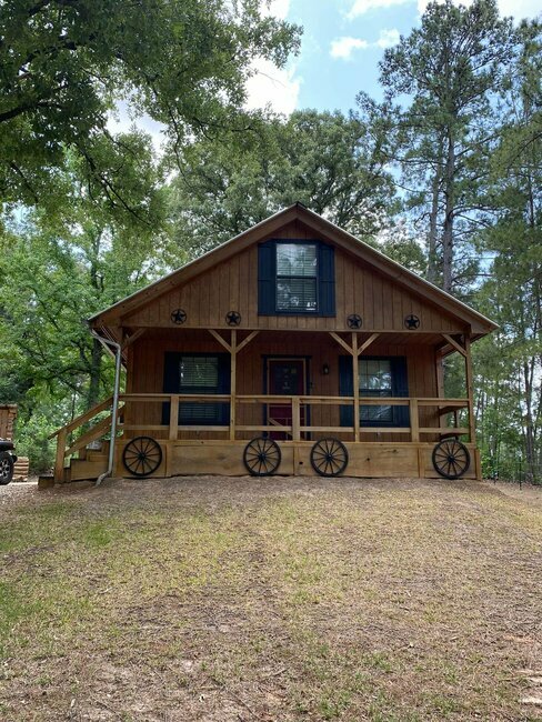 Hwy 147 Bass Cabins   Rv Zavalla Tx 12