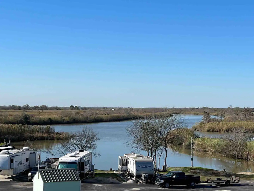 Alligator Alley Rv Park Anahuac Tx 4