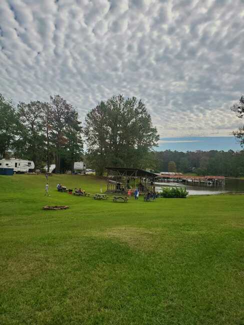 Huxley Bay Marina And Rv Park Shelbyville Tx 23