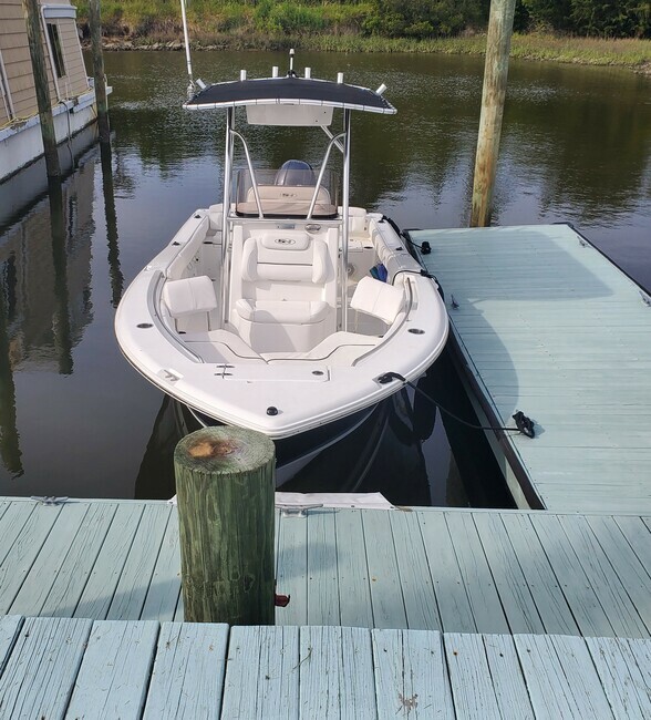 Ask about renting this boat for 1/2 day or full day.